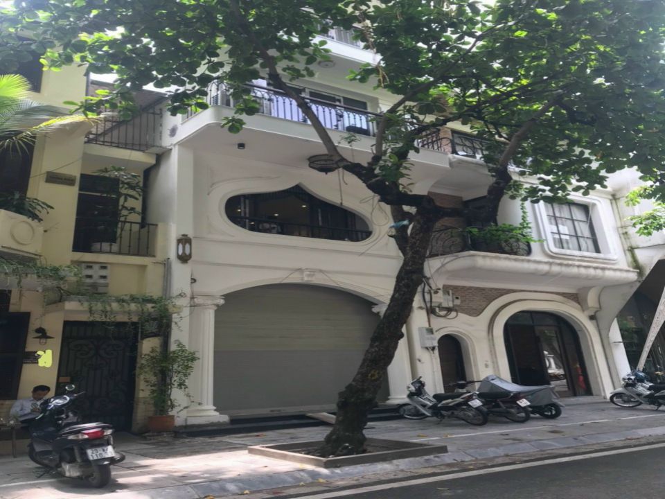 Bán nhà mặt phố quận hoàn kiếm