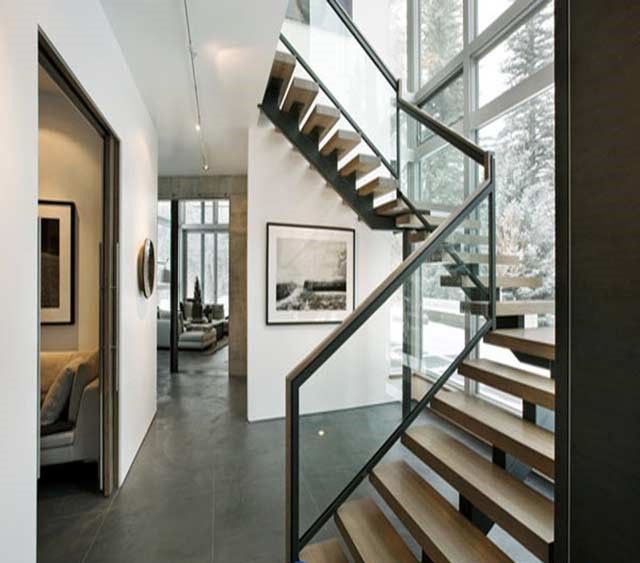 Lan can thang kính xanh tại Hà Nội 