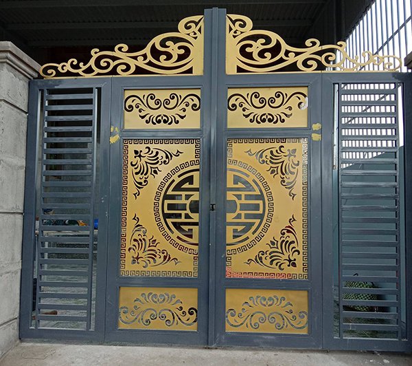 sang trọng, bền chắc vượt trội, tạo điểm nhấn ấn tượng cho mặt tiền ngôi nhà