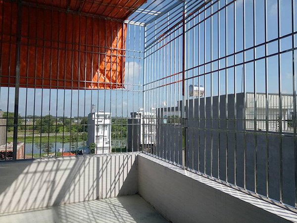 Báo giá khung sắt bảo vệ sân thượng tại Hà Nội