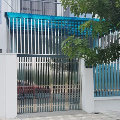 khung sắt bảo vệ ban công