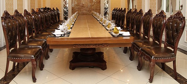 mẫu bọc ghế nhà hàng