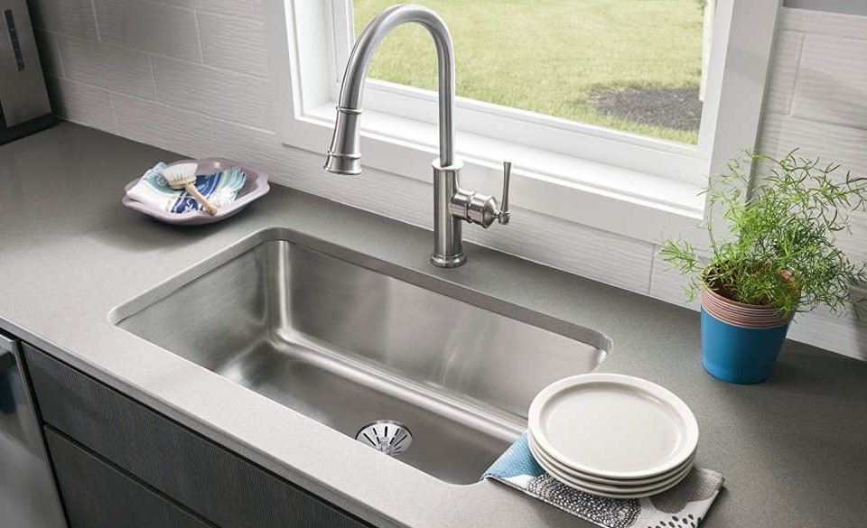 Dịch vụ đúng kỹ thuật, an toàn, bảo hành dài hạn.