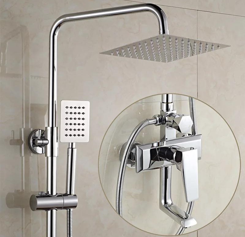 Anh thợ sửa vòi tắm hoa sen Hà Nội