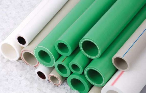 sửa ống nước bị rò rỉ