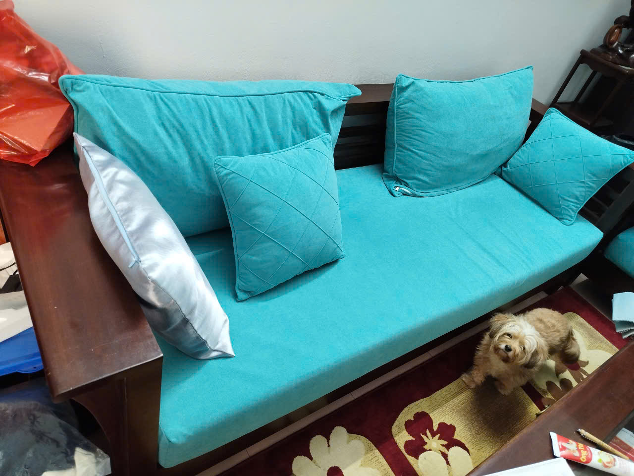 thi công nhanh gọn, thẩm mỹ tinh tế, giúp sofa cũ khoác áo mới bền đẹp.