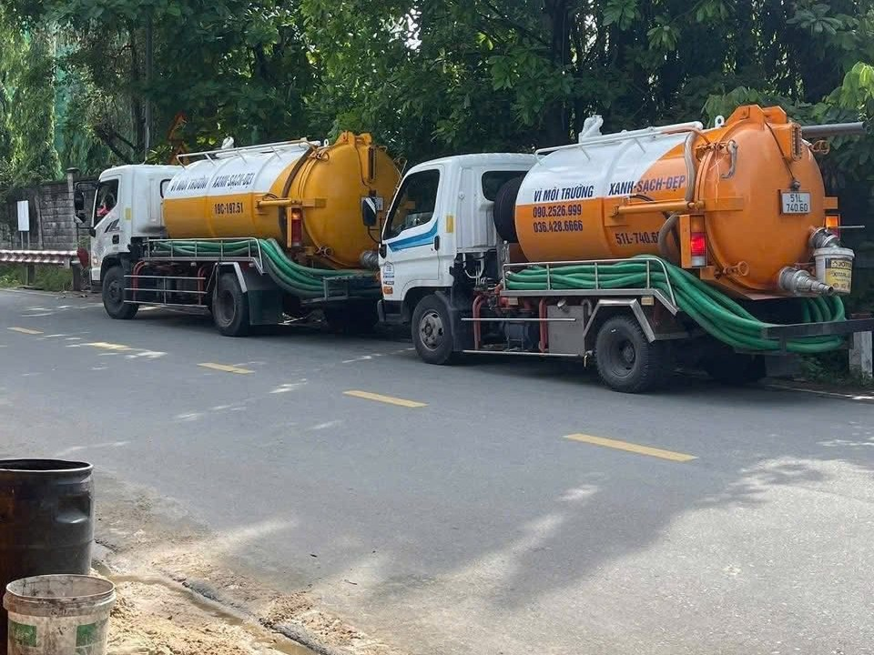 Thợ giỏi xử lý triệt để mọi tắc nghẽn, cống thông thoáng, sạch sẽ, gia đình yên tâm sinh hoạt.