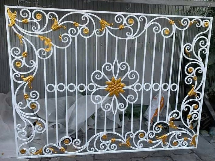 Sơn lại cửa ở tại Hà Nội chuyên nghiệp