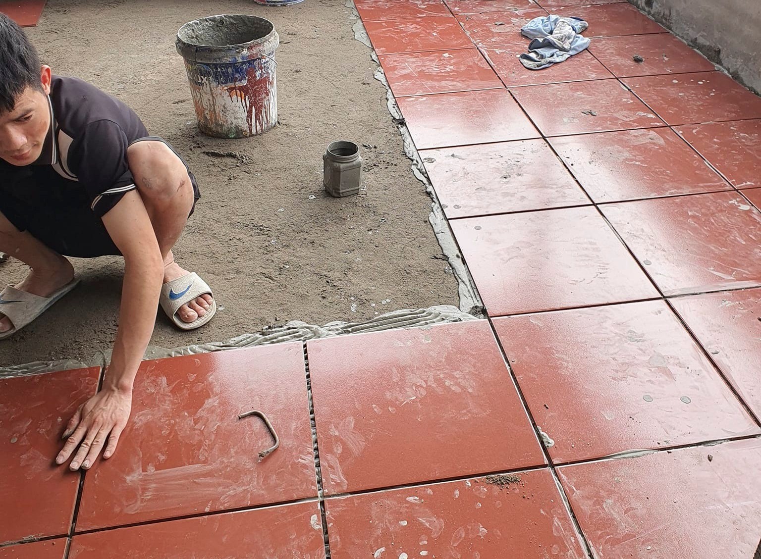 Sửa gạch lát nền bị ộp tại Hà Nội