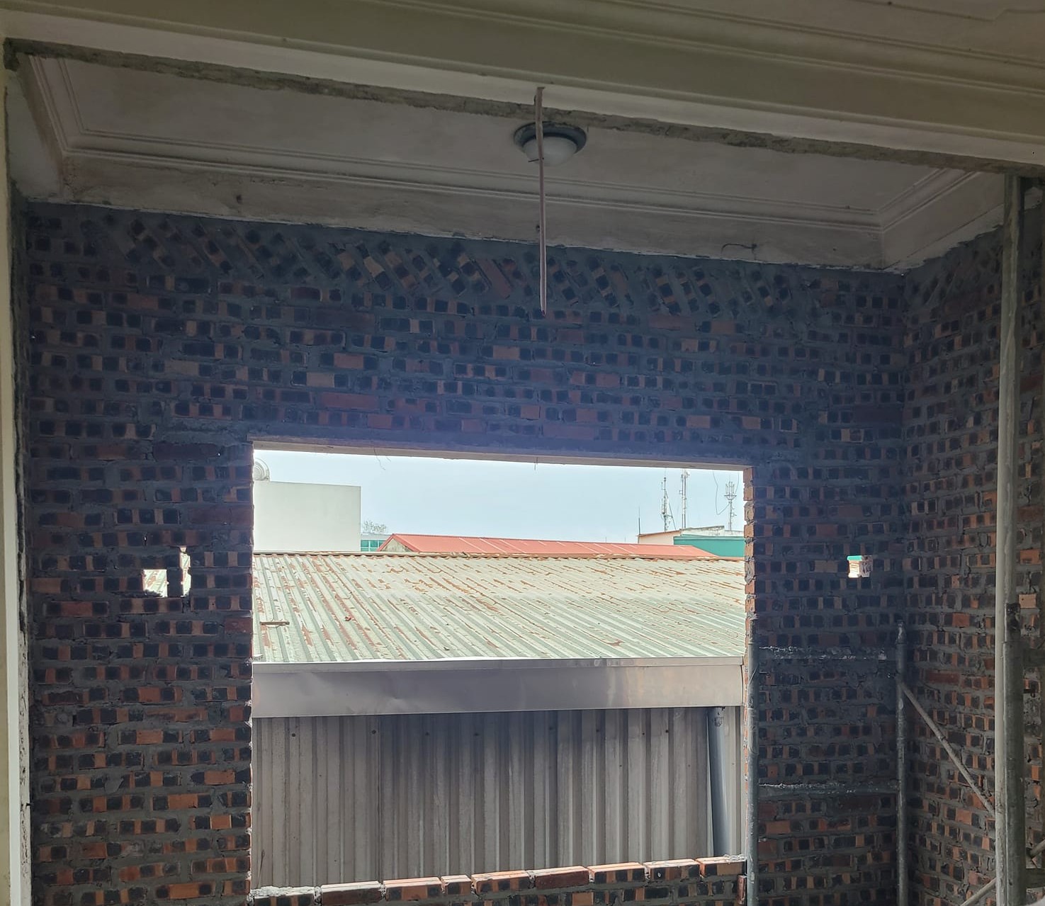 thi công an toàn, nhanh gọn